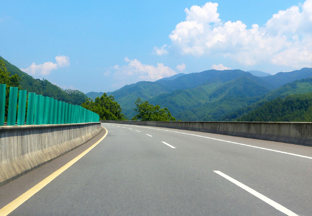 长春至榆树高速公路建设工程